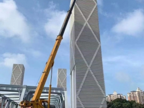 高空作业车